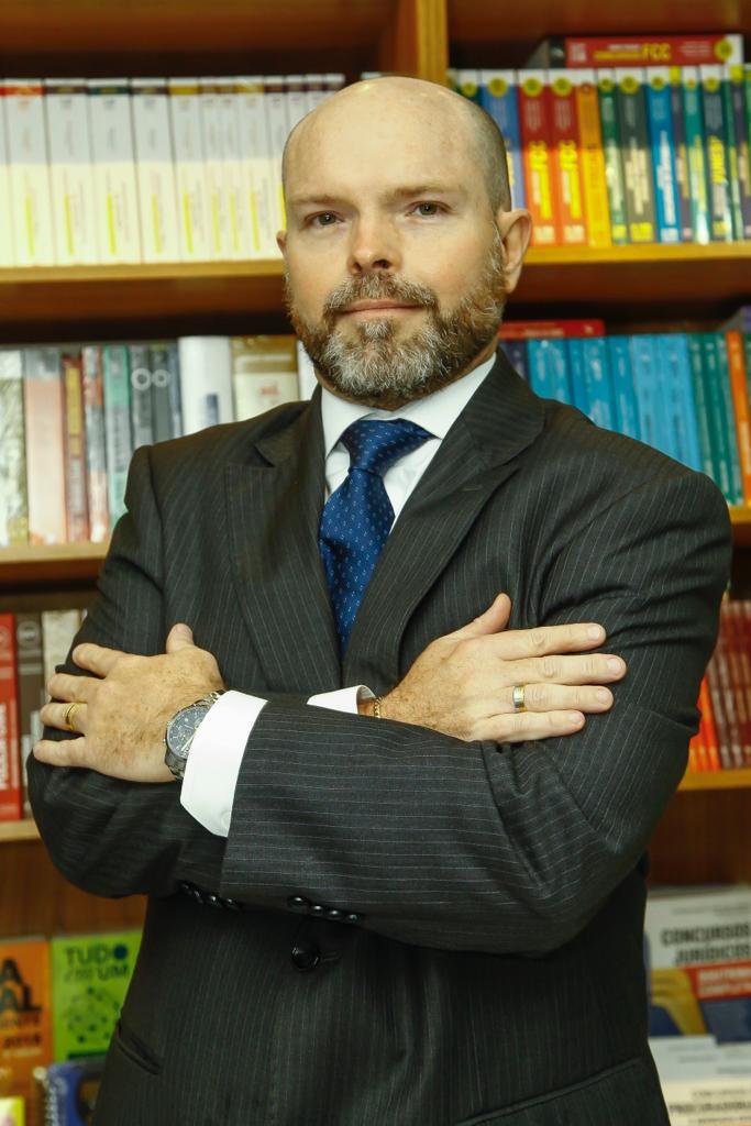 Dr. Eduardo Azeredo Rodrigues, advogado OAB/RJ 108.691